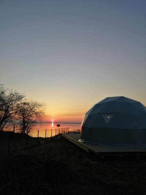 Beautiful Located Dome Hotel Wapnica  Luaran gambar